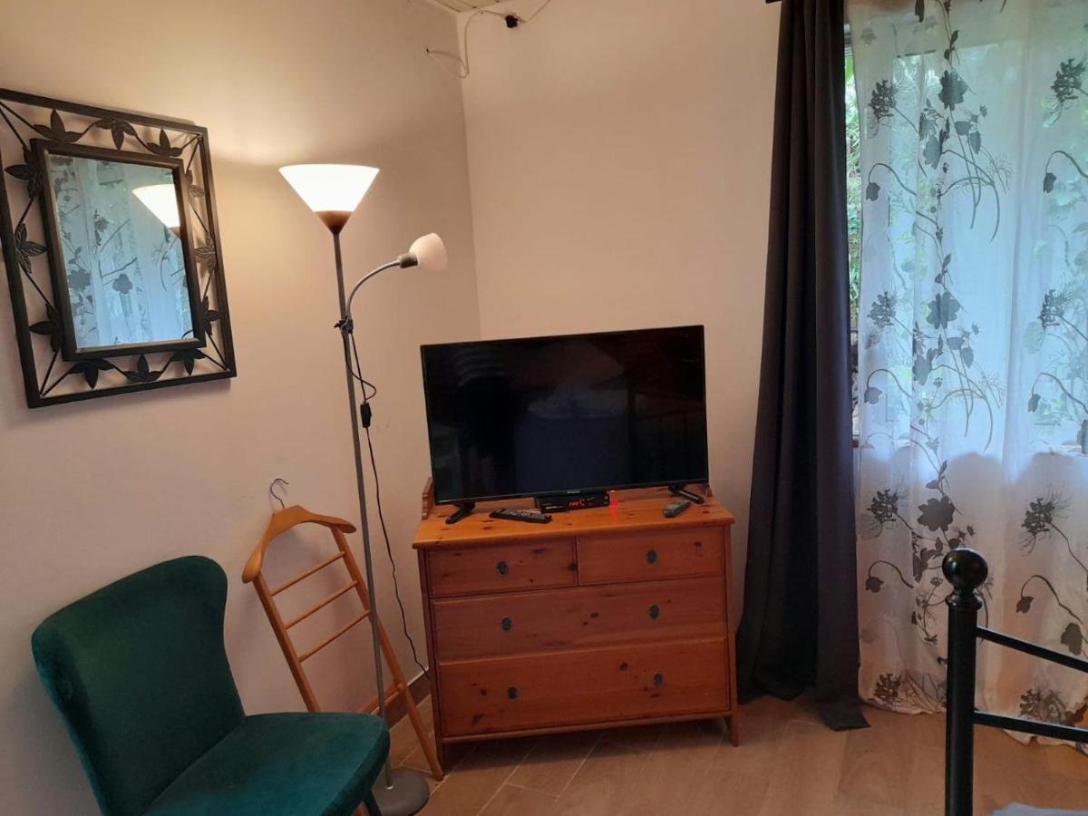 Kachour Maza Appartement Montfermeil Buitenkant foto